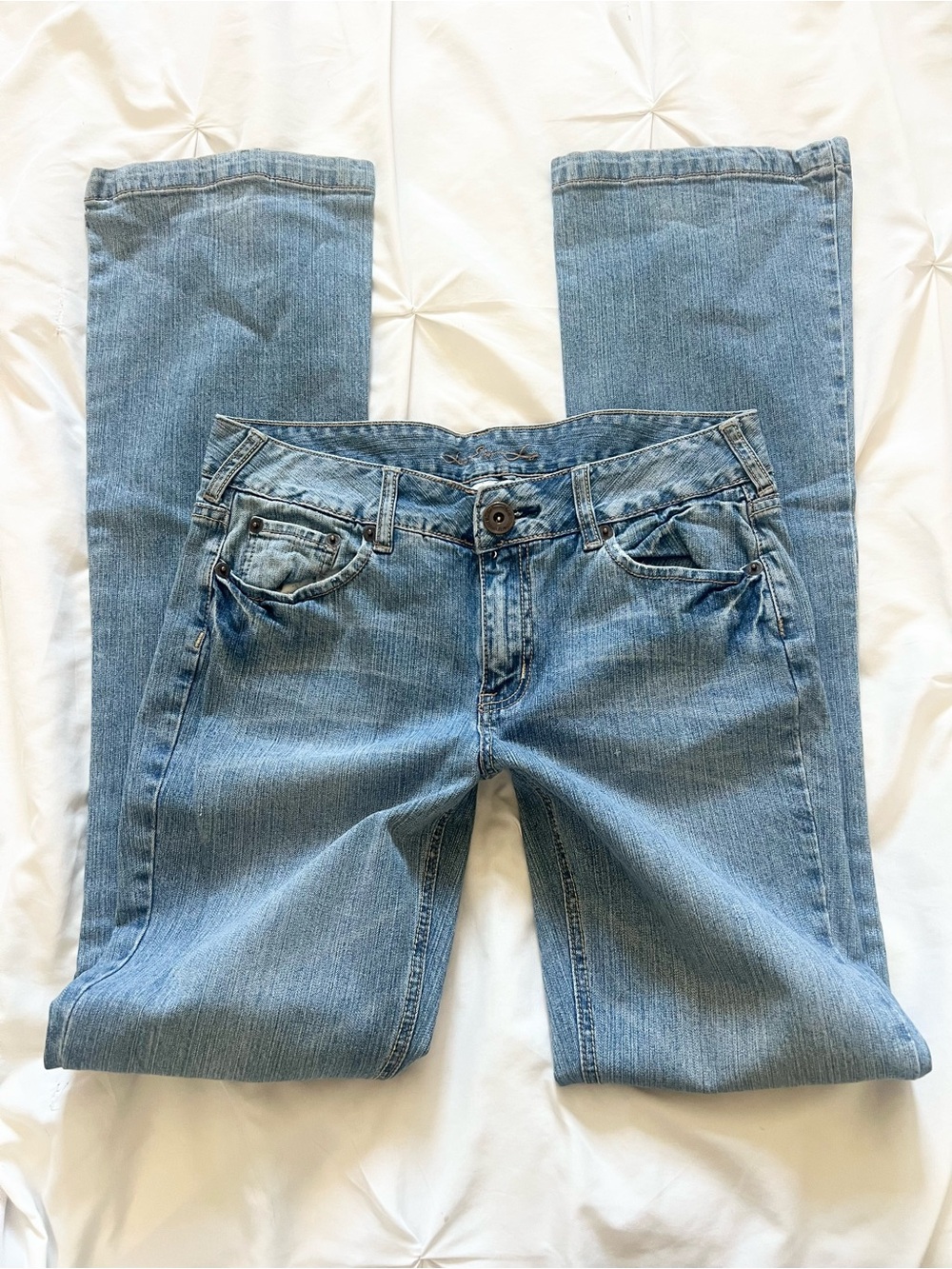 Classic Light Blue Women's Straight-Leg Jeans